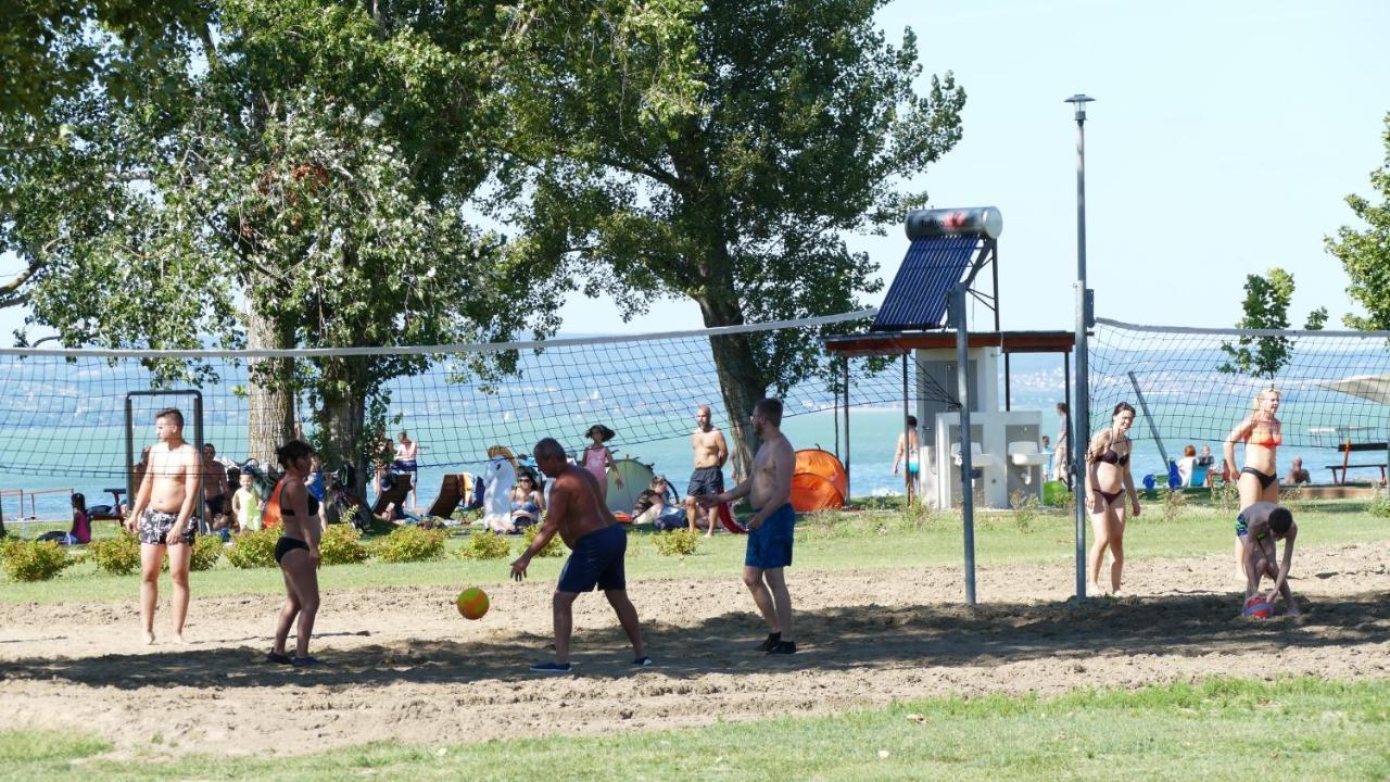 Familia Camping Balaton Balatonoszöd Exterior foto