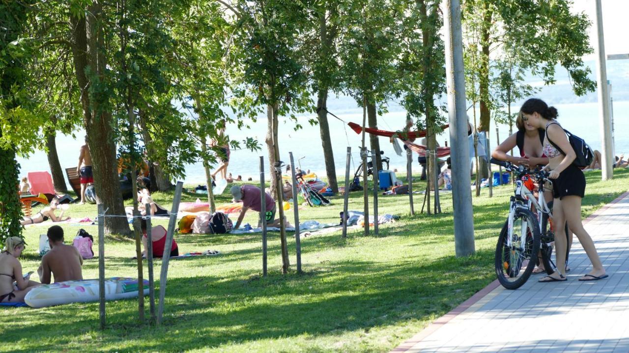 Familia Camping Balaton Balatonoszöd Exterior foto